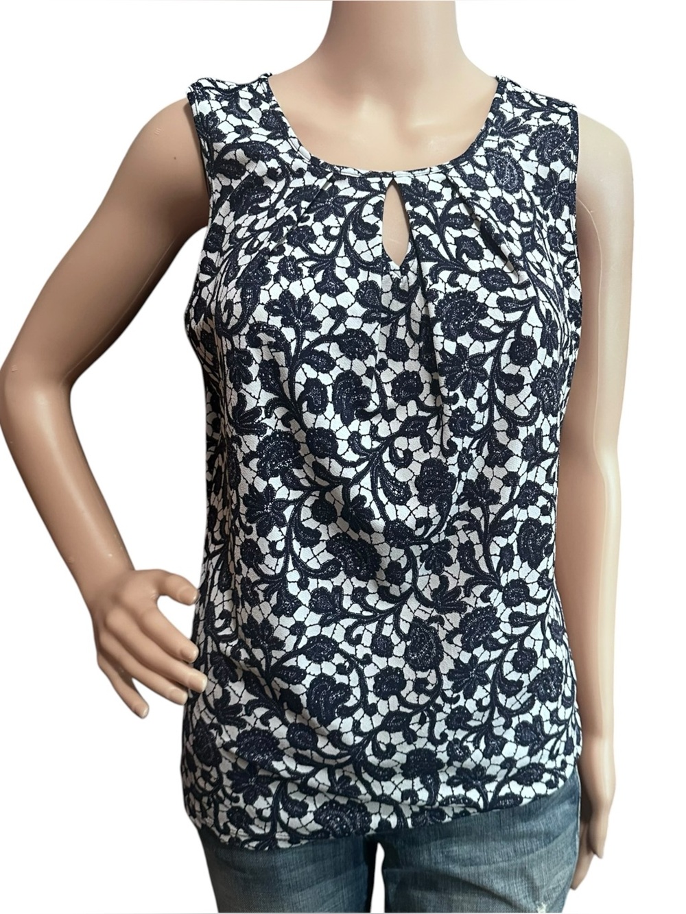 Ann Taylor sleeveless keyhole top Navy/White S